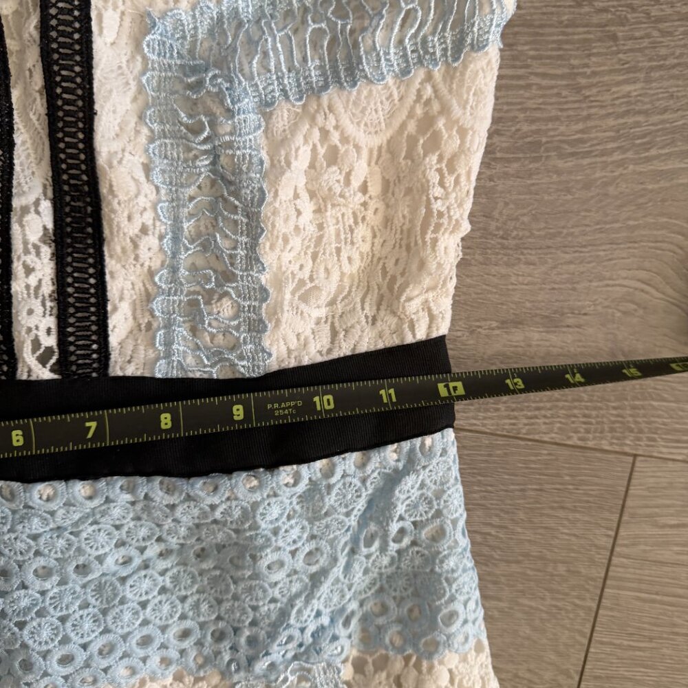 SLIDE SHOW Lace Midi Dress White Blue Black Trim Size 6 Sleeveless - Picture 9 of 9